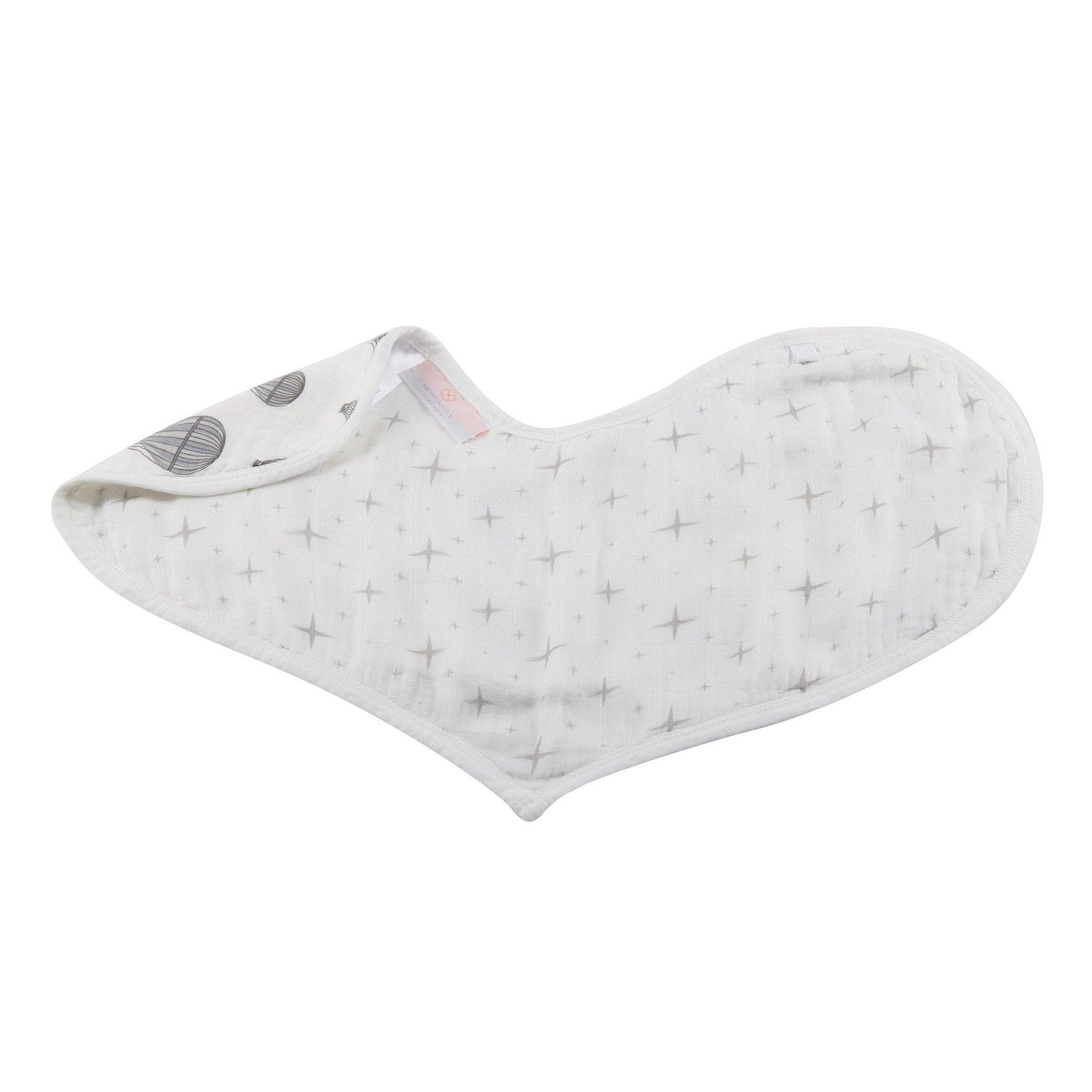 Traveler Bamboo Heart Bibs 2 Pack Soft Absorbent Natural Muslin Teething Feeding Essential Newcastle Classics
