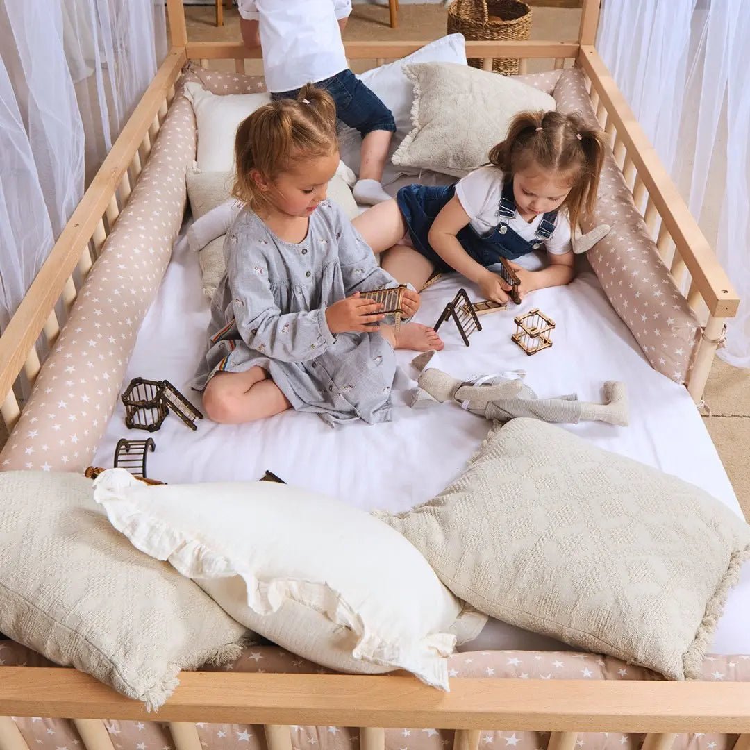 Goodevas Twin Size Montessori House Bed for Kids with Fence - Everetts Place Boutique - 