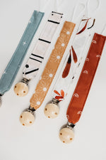 Little Mae & Co Twinkle Pacifier Clip For Babies With Modern Print Premium - Everetts Place Boutique - 