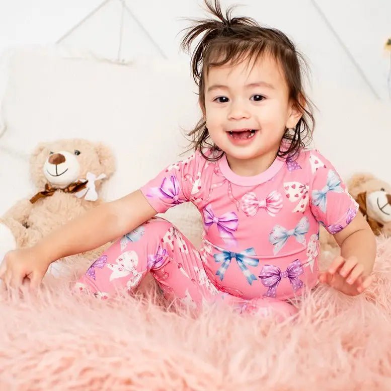 Bestaroo Twinkle Ties Bow Print Short Sleeve Pajamas Bamboo Fabric for Kids - 