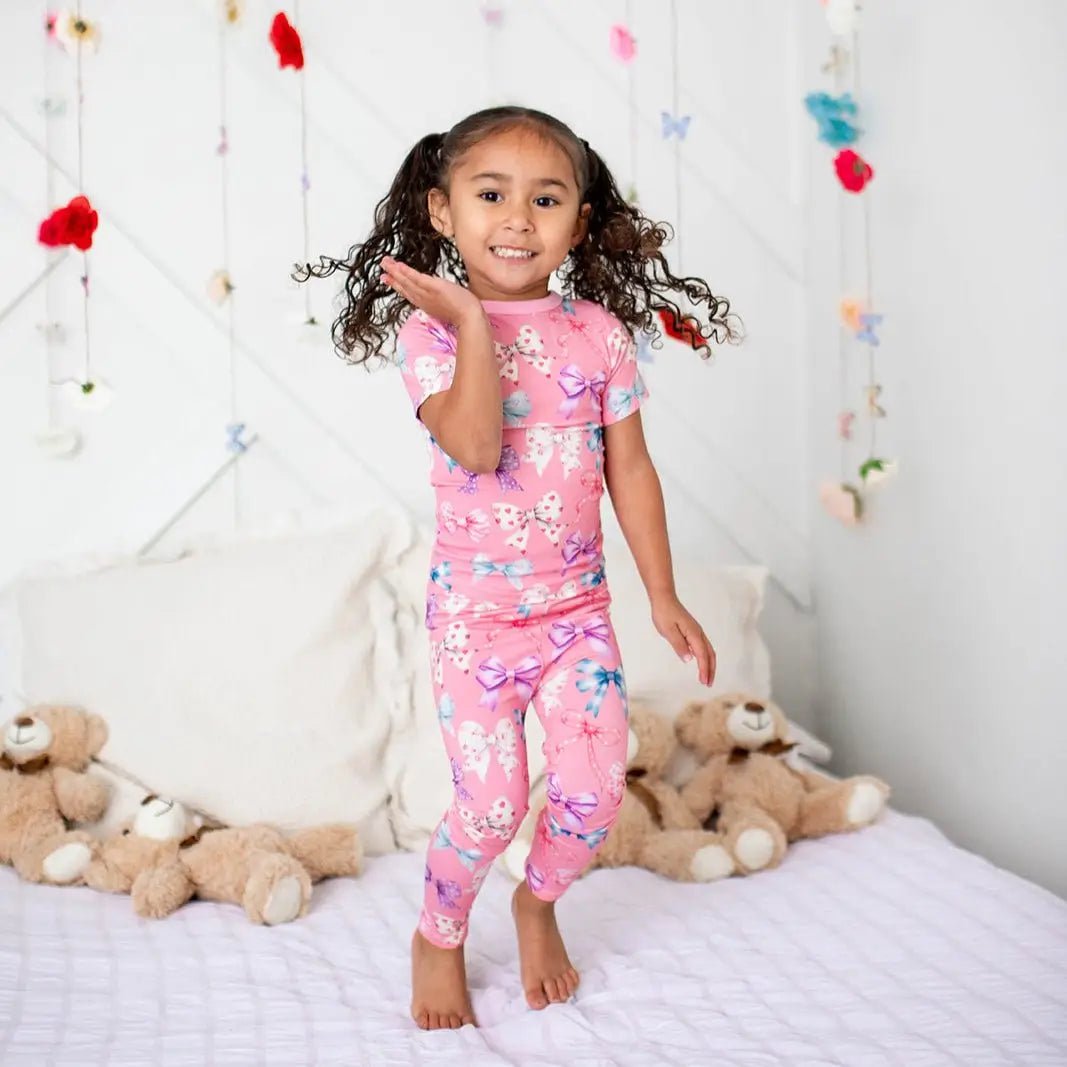 Bestaroo Twinkle Ties Bow Print Short Sleeve Pajamas Bamboo Fabric for Kids - 