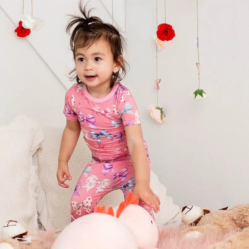 Bestaroo Twinkle Ties Bow Print Short Sleeve Pajamas Bamboo Fabric for Kids - 