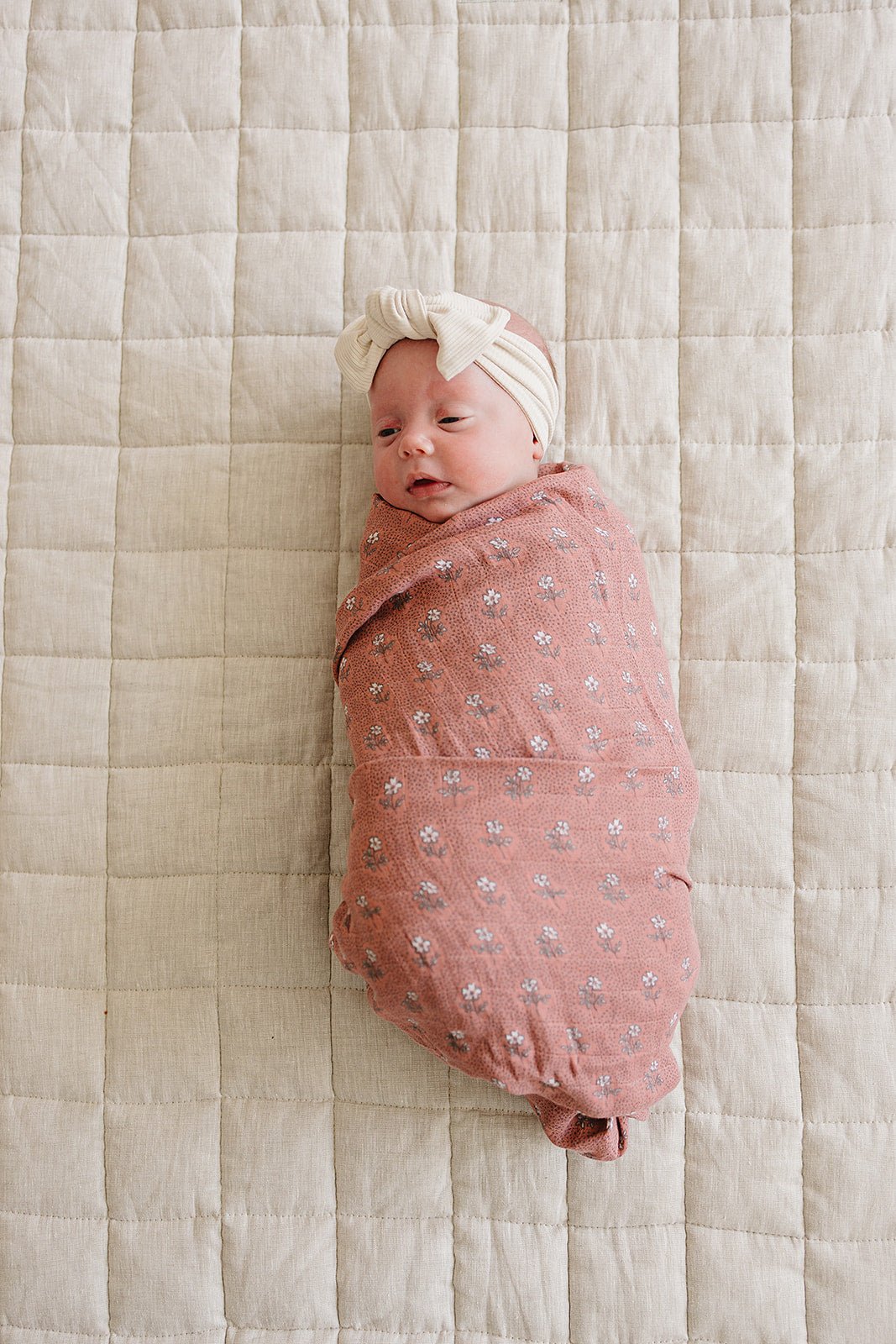 Mebie Baby Vintage Pink Floral Muslin Swaddle Blanket - 