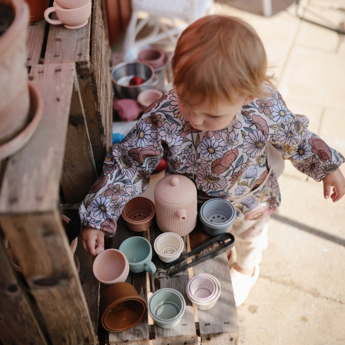 Mushie Water Resistant Long Sleeve Bib for Kids with Wide Pocket and Velcro Closure - Everetts Place Boutique - 