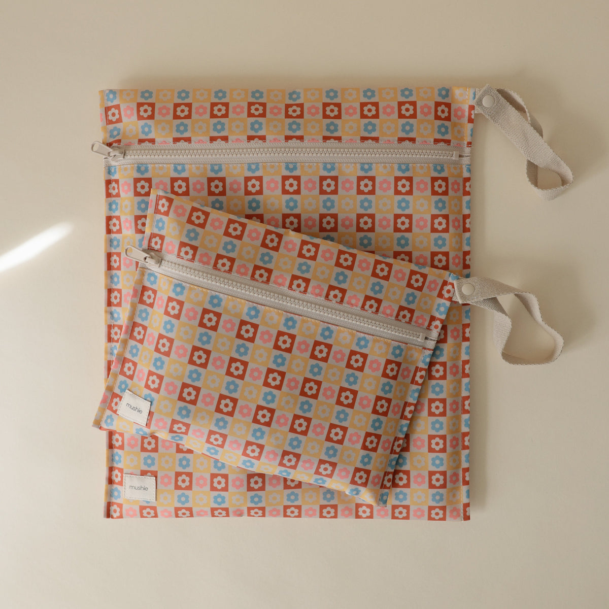 Mushie Water Resistant Wet BagEveretts Place