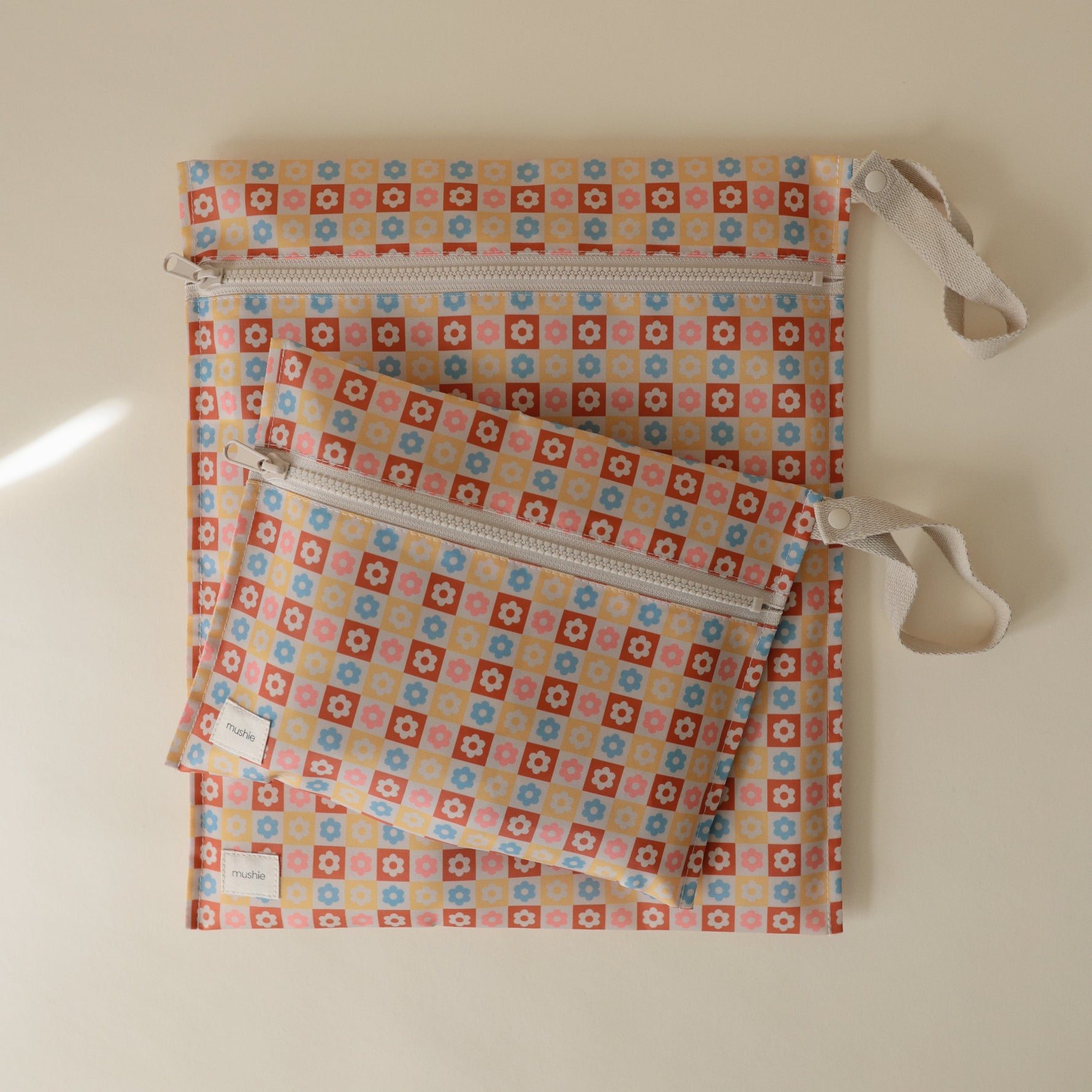 Mushie Water Resistant Wet BagEveretts Place