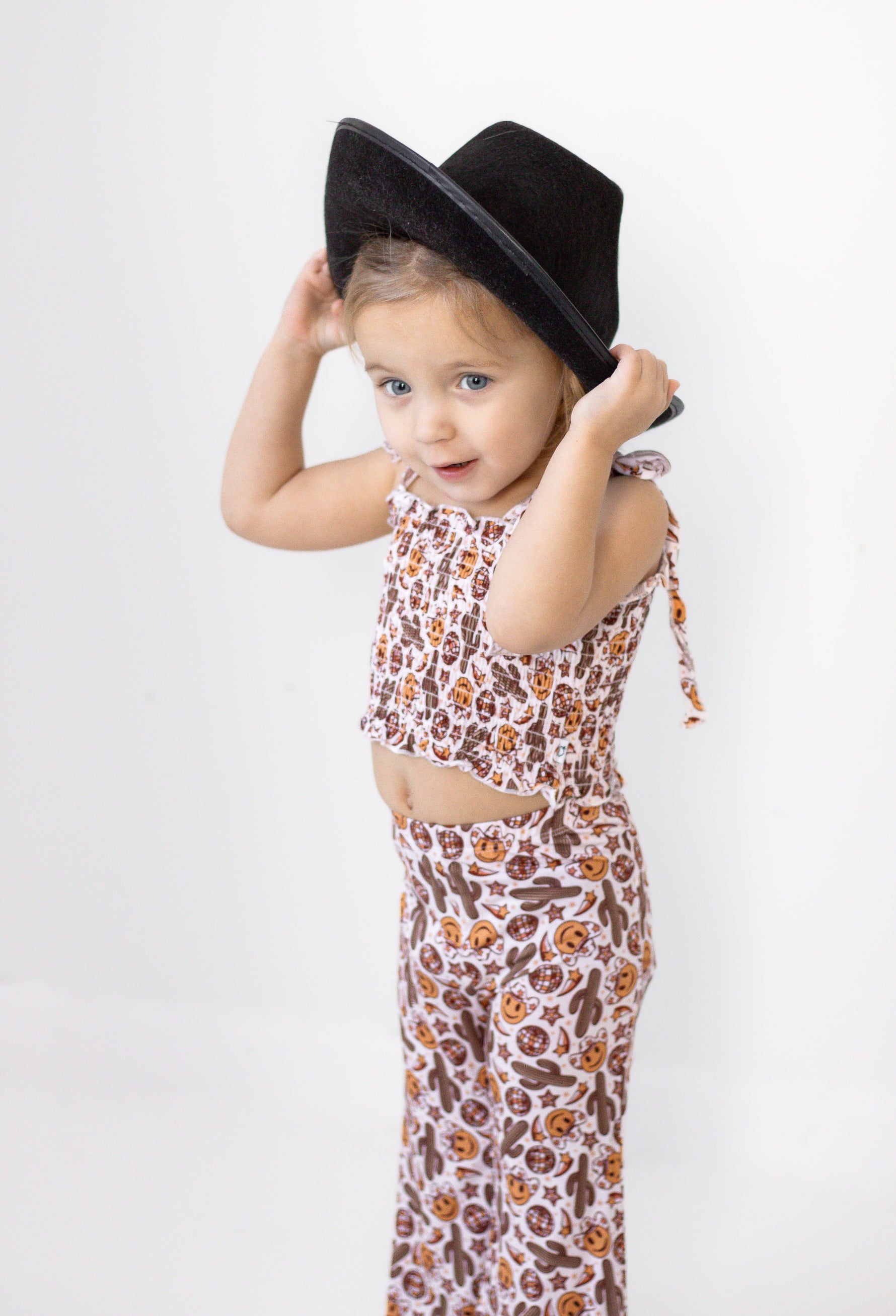 DREAM BIG LITTLE CO WESTERN DREAMZZZ DREAM SMOCKED FLARE SETEveretts Place
