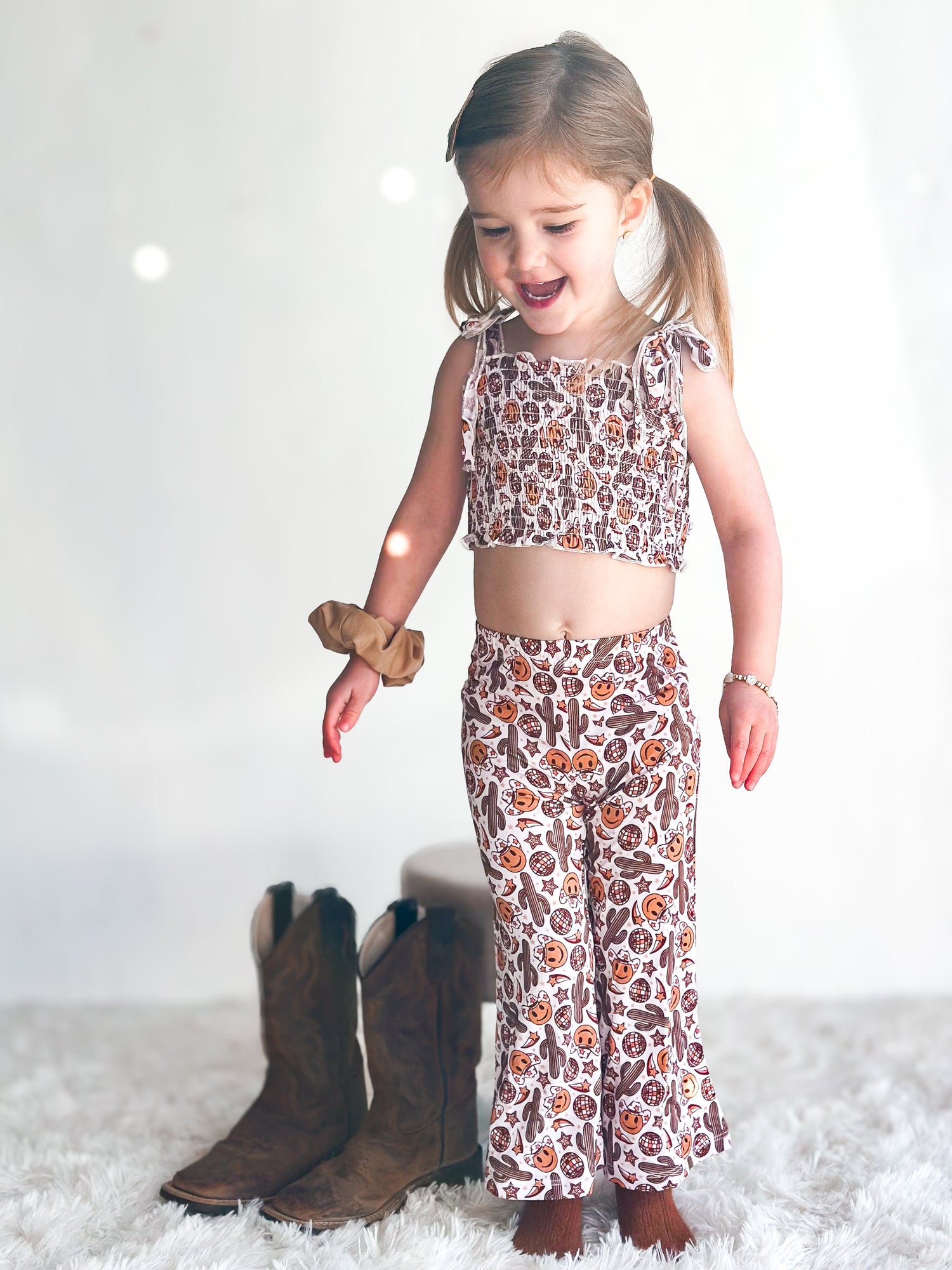 DREAM BIG LITTLE CO WESTERN DREAMZZZ DREAM SMOCKED FLARE SETEveretts Place