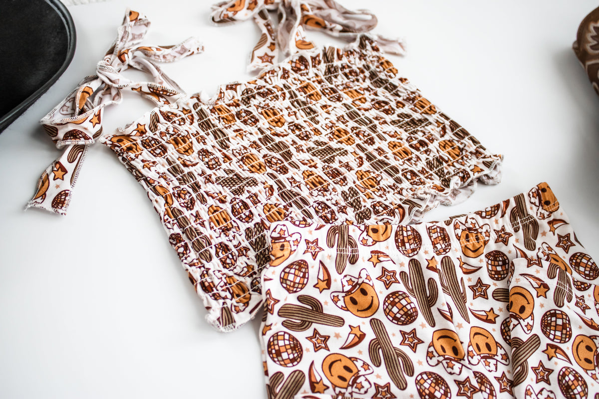 DREAM BIG LITTLE CO WESTERN DREAMZZZ DREAM SMOCKED FLARE SETEveretts Place