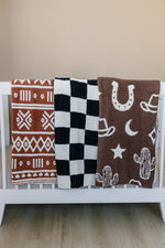 Mebie Baby Western Plush BlanketEveretts Place