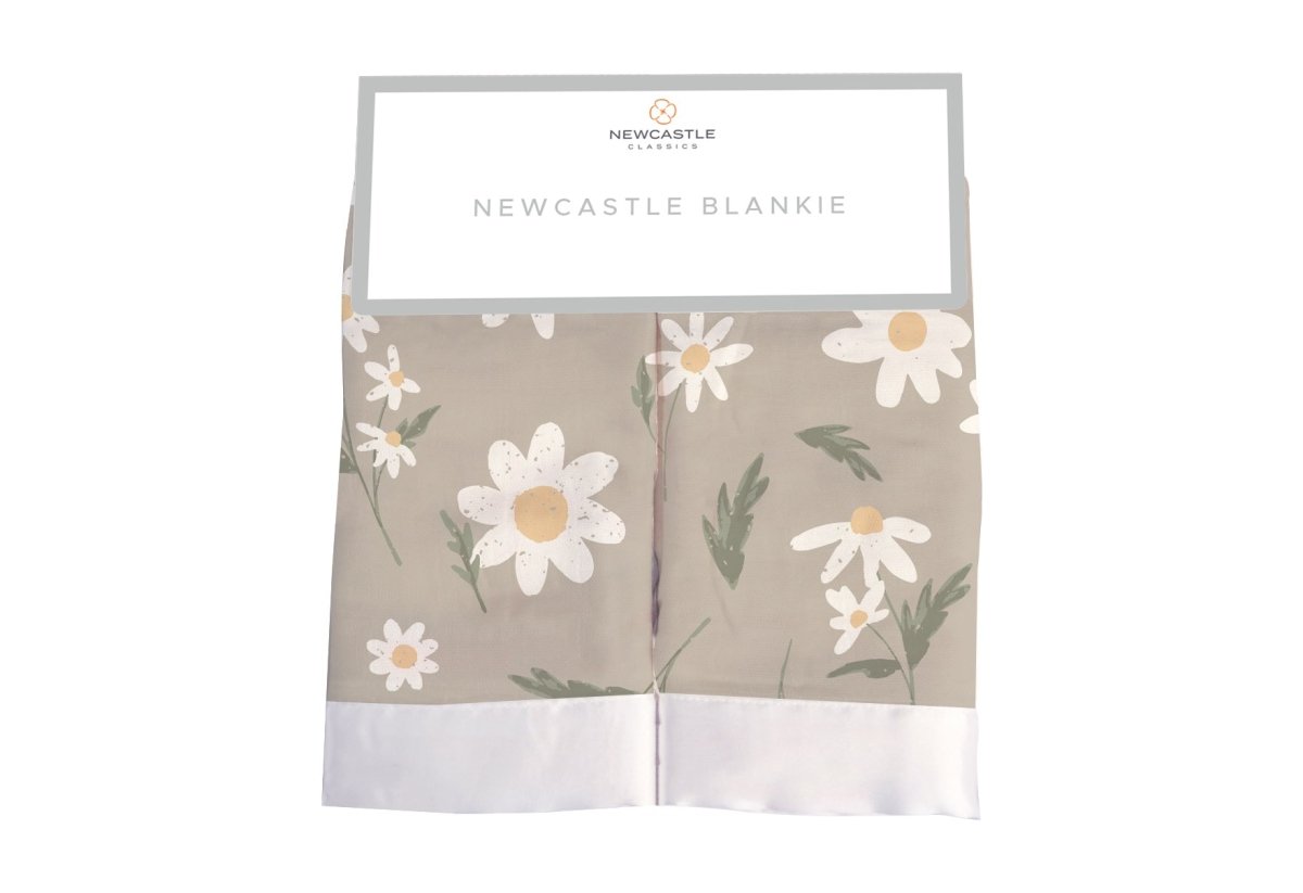 Newcastle Classics White Daisy Bamboo Newcastle Blankie - 