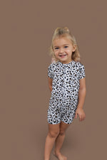 DREAM BIG LITTLE CO WILD GOALS DREAM SHORTIEEveretts Place