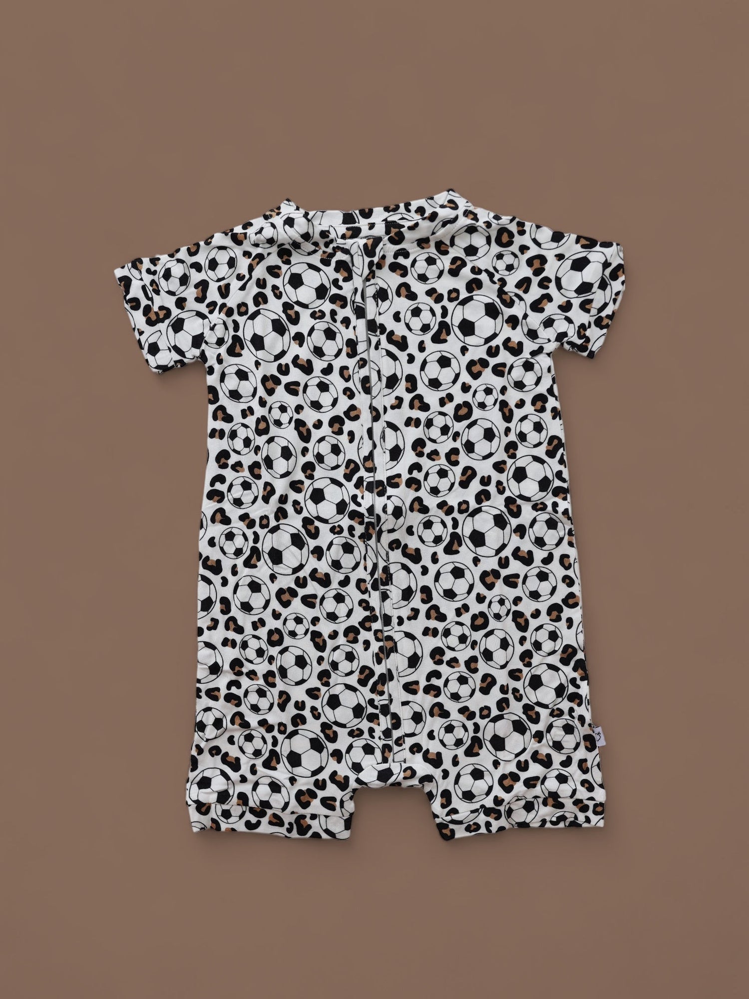 DREAM BIG LITTLE CO WILD GOALS DREAM SHORTIEEveretts Place