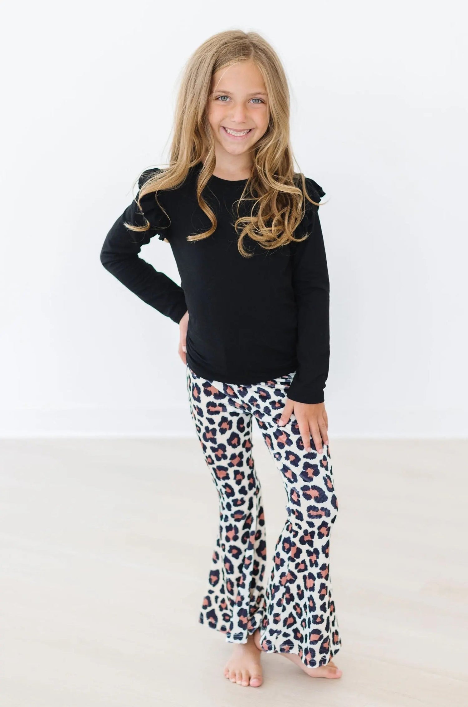 Mila & Rose ® Wild One Ribbed Velvet Bells - 