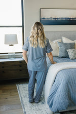 Mebie Baby Women's Navy Gingham Pajama Set With Short Sleeve Top And Lightweight Pants - 