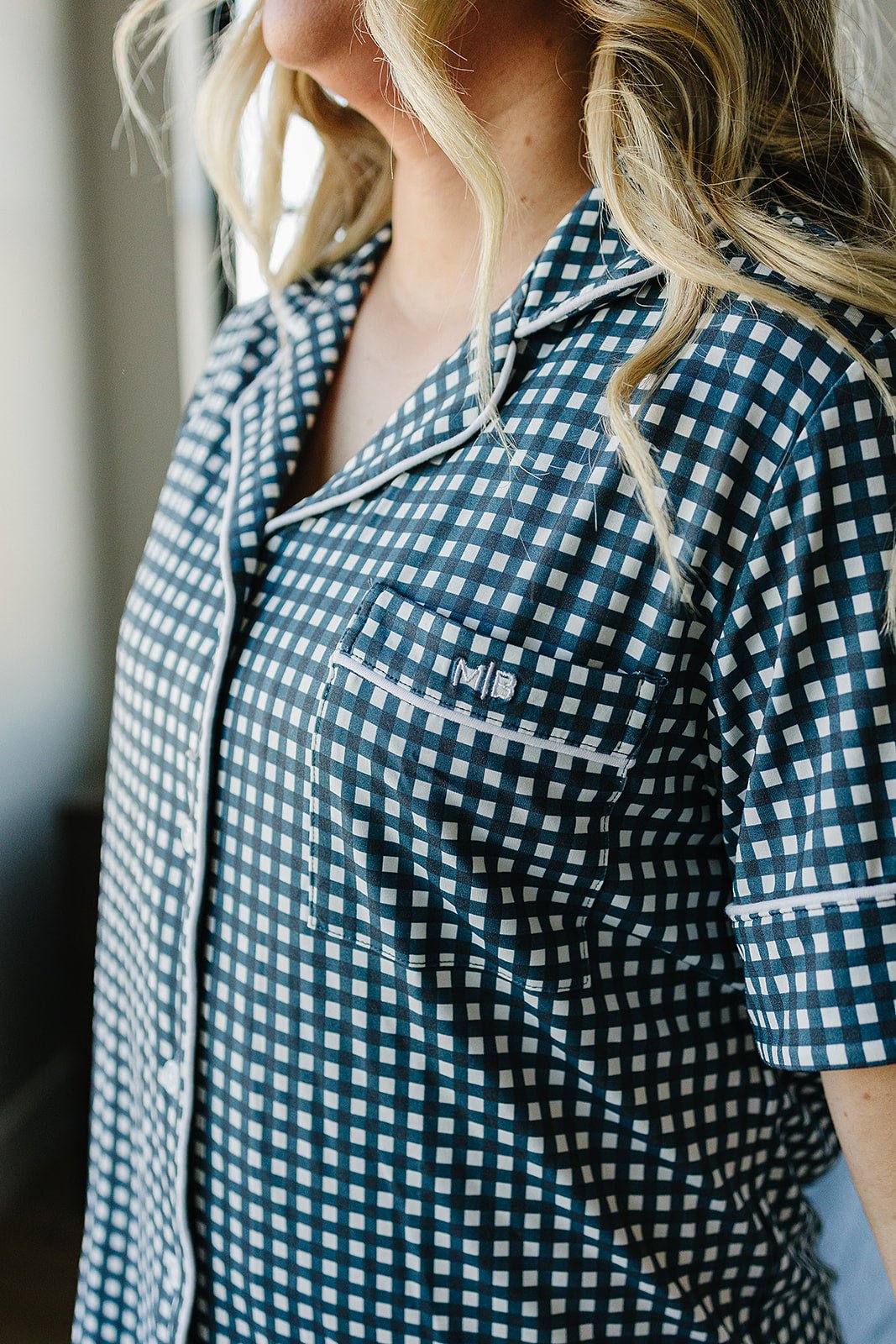 Mebie Baby Women's Navy Gingham Pajama Set With Short Sleeve Top And Lightweight Pants - 
