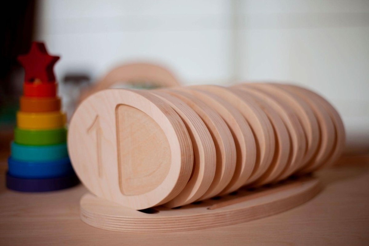 Kidodido Wooden Tracing Board for Toddlers Counting Tray Set - Everetts Place Boutique - 