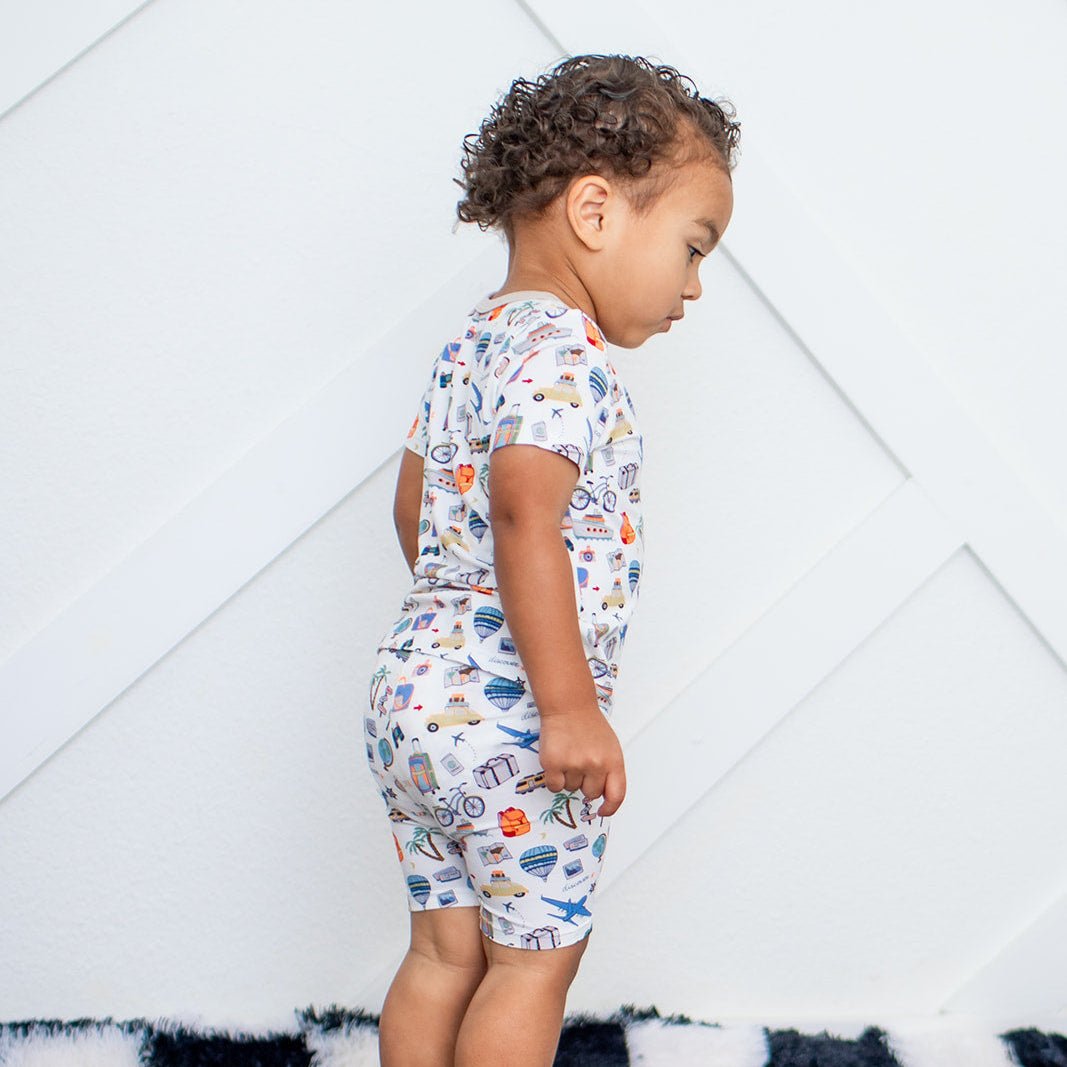 Short-sleeve pajama set with matching shorts in a world traveler print